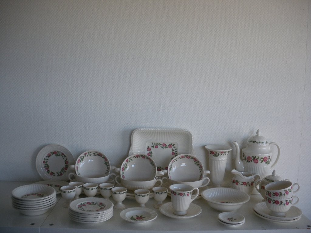 Wedgwood Rosalind servies, Huis en Inrichting, Keuken | Servies, Ophalen of Verzenden, Zo goed als nieuw, Bord(en), Wedgwood