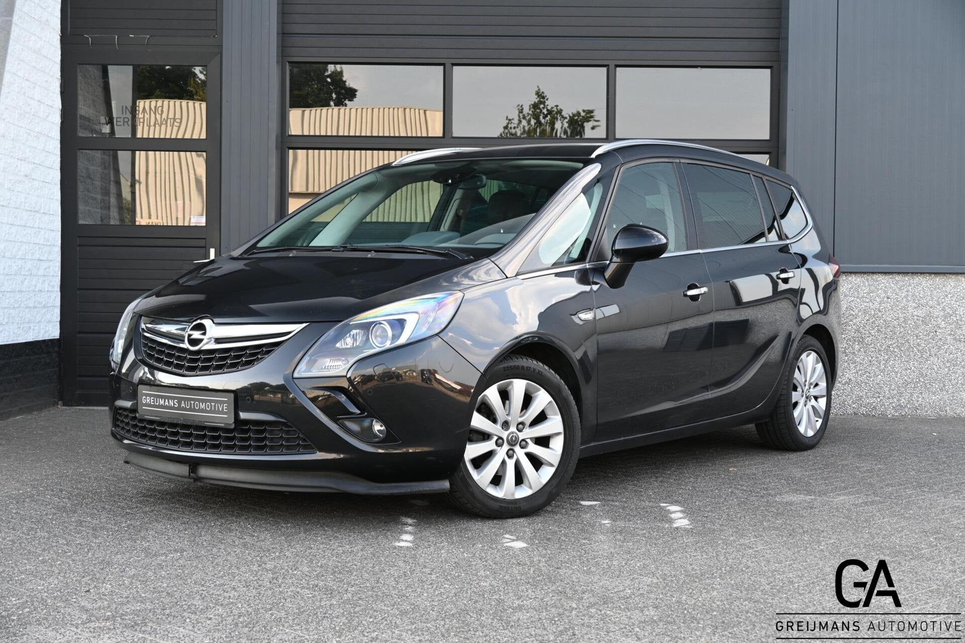 Opel Zafira Tourer 1.4 Cosmo 7p., Auto's, Opel, Voorwielaandrijving, Euro 5, Zwart, 4 cilinders