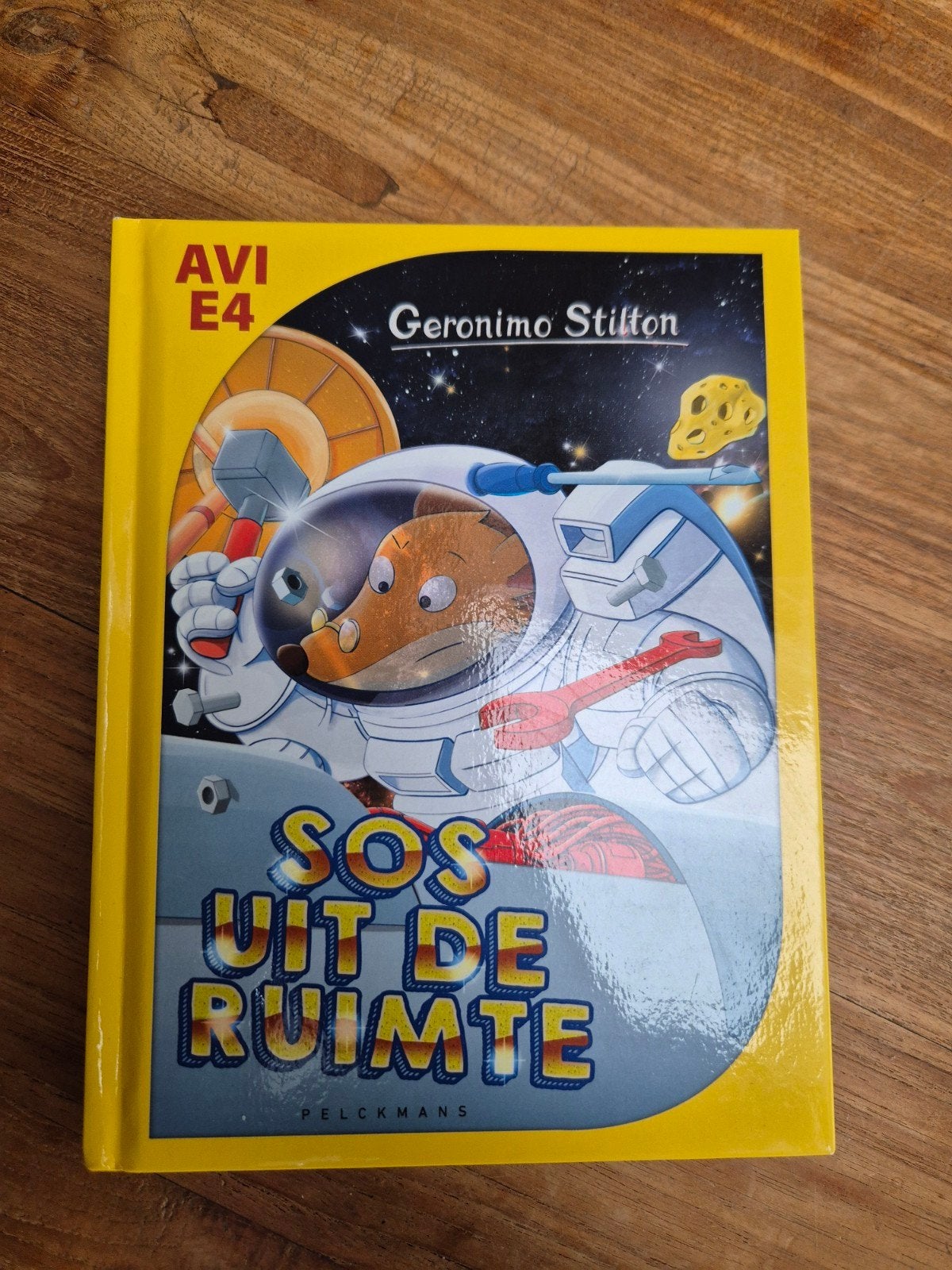 Geronimo Stilton - SOS uit de Ruimte (AVI E4), Boeken, Kinderboeken | Jeugd | onder 10 jaar, Ophalen, Zo goed als nieuw, Fictie algemeen