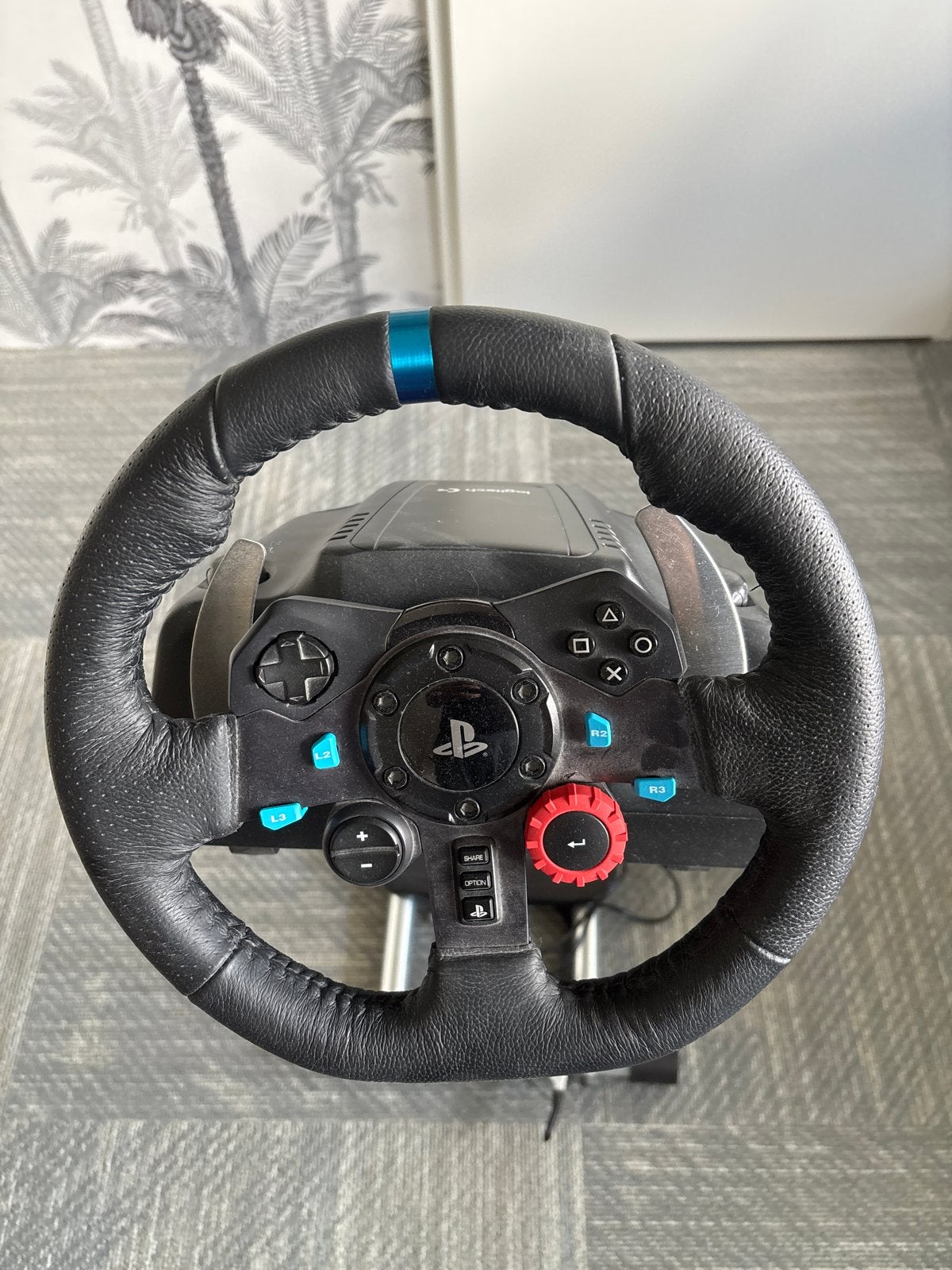 Logitech racestuur met Wheel Stand Pro, Spelcomputers en Games, Ophalen, Racestuur, Gebruikt, Force feedback