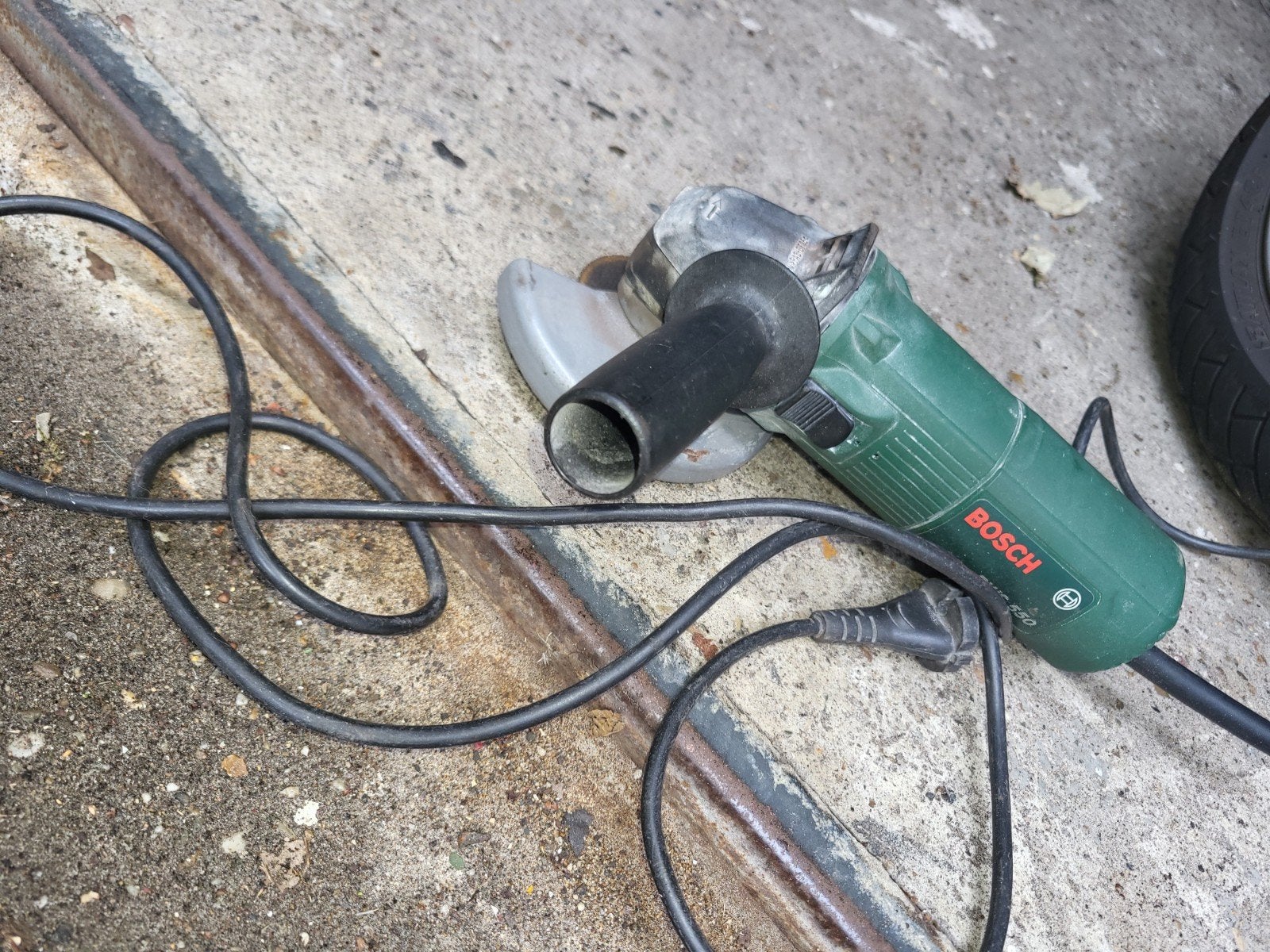 Bosch PWS 550 Slijptol - Krachtige Haakse Slijpmachine, Ophalen of Verzenden, Gebruikt, Minder dan 700 watt, Haakse handslijpmachine