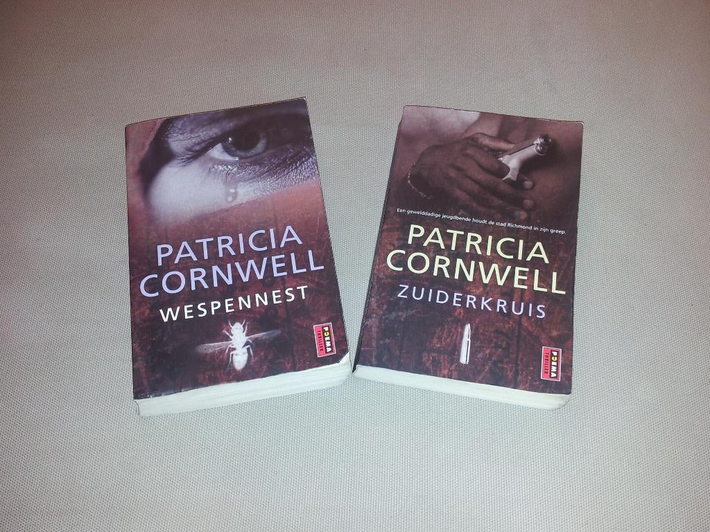 Wespennest & Zuiderkruis, Ophalen of Verzenden, Zo goed als nieuw, Patricia Cornwell