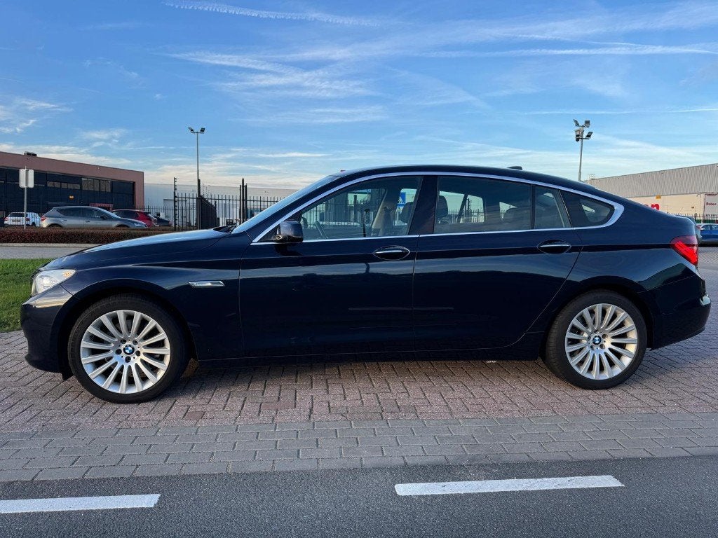 BMW 5-Serie GT 3.0 535D Xdrive AUT 2011 Blauw nieuwe APK, Auto's, Automaat, Euro 5, Zwart, Blauw