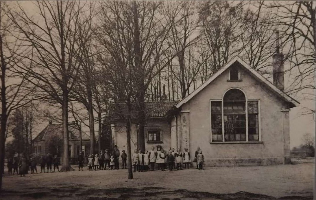 O.L. School te Corle (Winterswijk, Gelderland), Ophalen of Verzenden, Voor 1920, Ongelopen, Gelderland