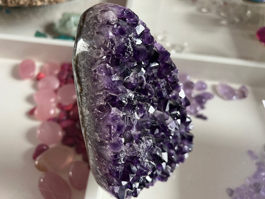 Amethist cluster (22) diep paars en erg mooi, Ophalen of Verzenden, Mineraal