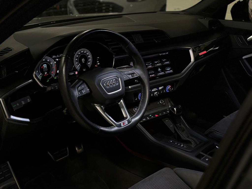Audi Q3 Sportback 45 TFSI e 3x S Line |Carbon|Pano|Sonos|Alc, Auto's, Audi, Gebruikt, Zwart, Adaptive Cruise Control, Leder en Stof