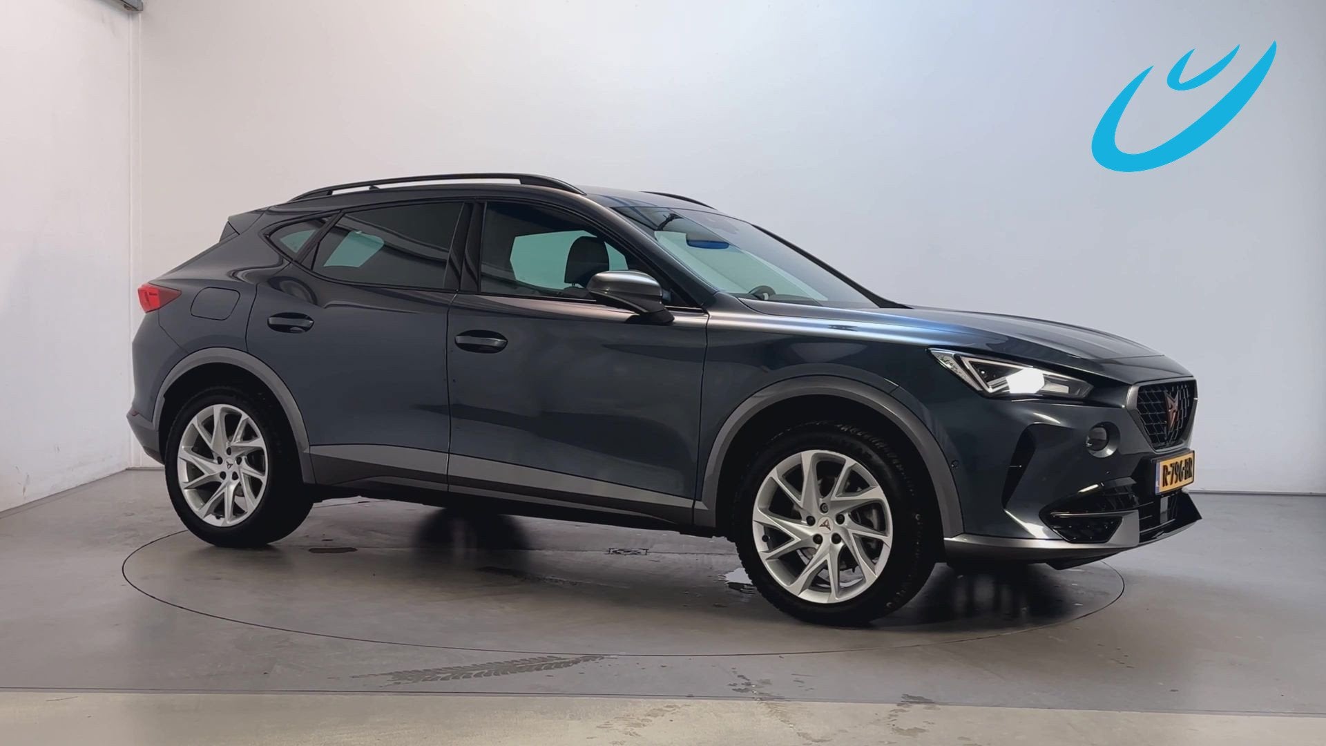 Cupra Formentor 1.5 TSI 150pk DSG Business Edition Camera Na, Auto's, Dealer onderhouden, Leder en Stof, Origineel Nederlands