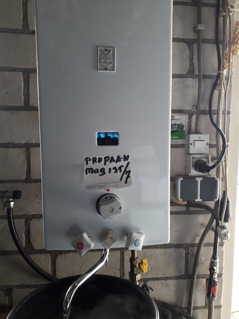 Geisers en onderdelen Propaan en aardgas., Geiser, Ophalen of Verzenden, Zo goed als nieuw, Minder dan 20 liter