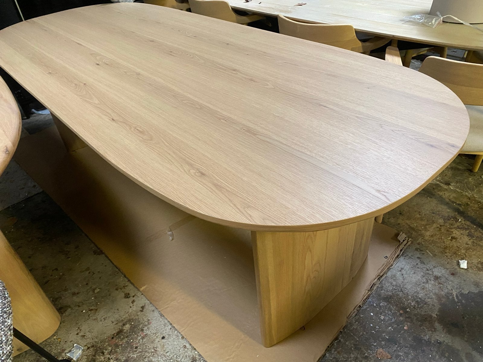 Deens ovale eettafel 250x100 licht eiken dex, Ophalen, 100 tot 150 cm, Eikenhout, Vijf personen of meer
