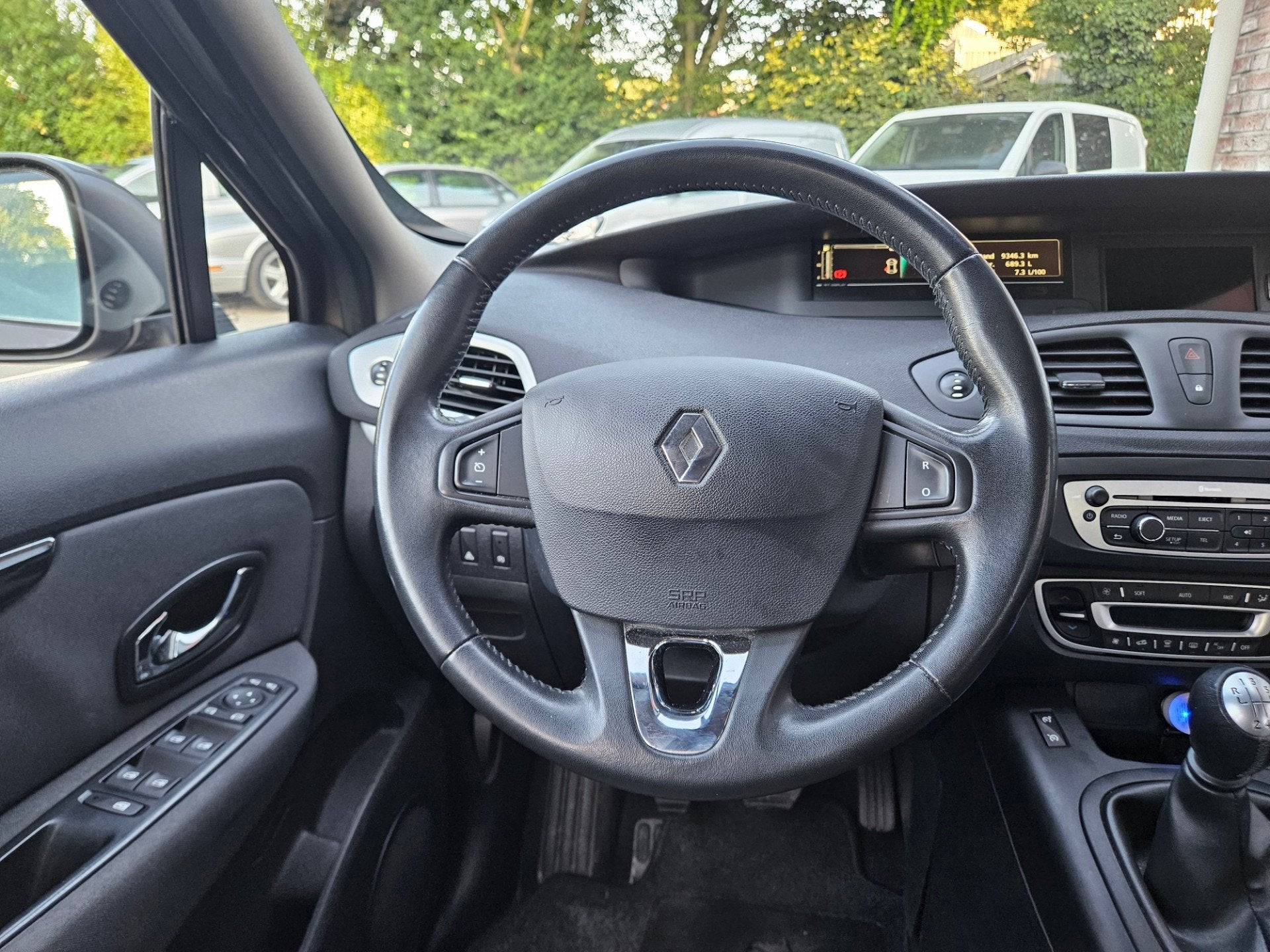 Renault Scénic 1.2 TCe Authentique Trekhaak! Airco/Clima! C, Voorwielaandrijving, Euro 5, Gebruikt, 1295 kg