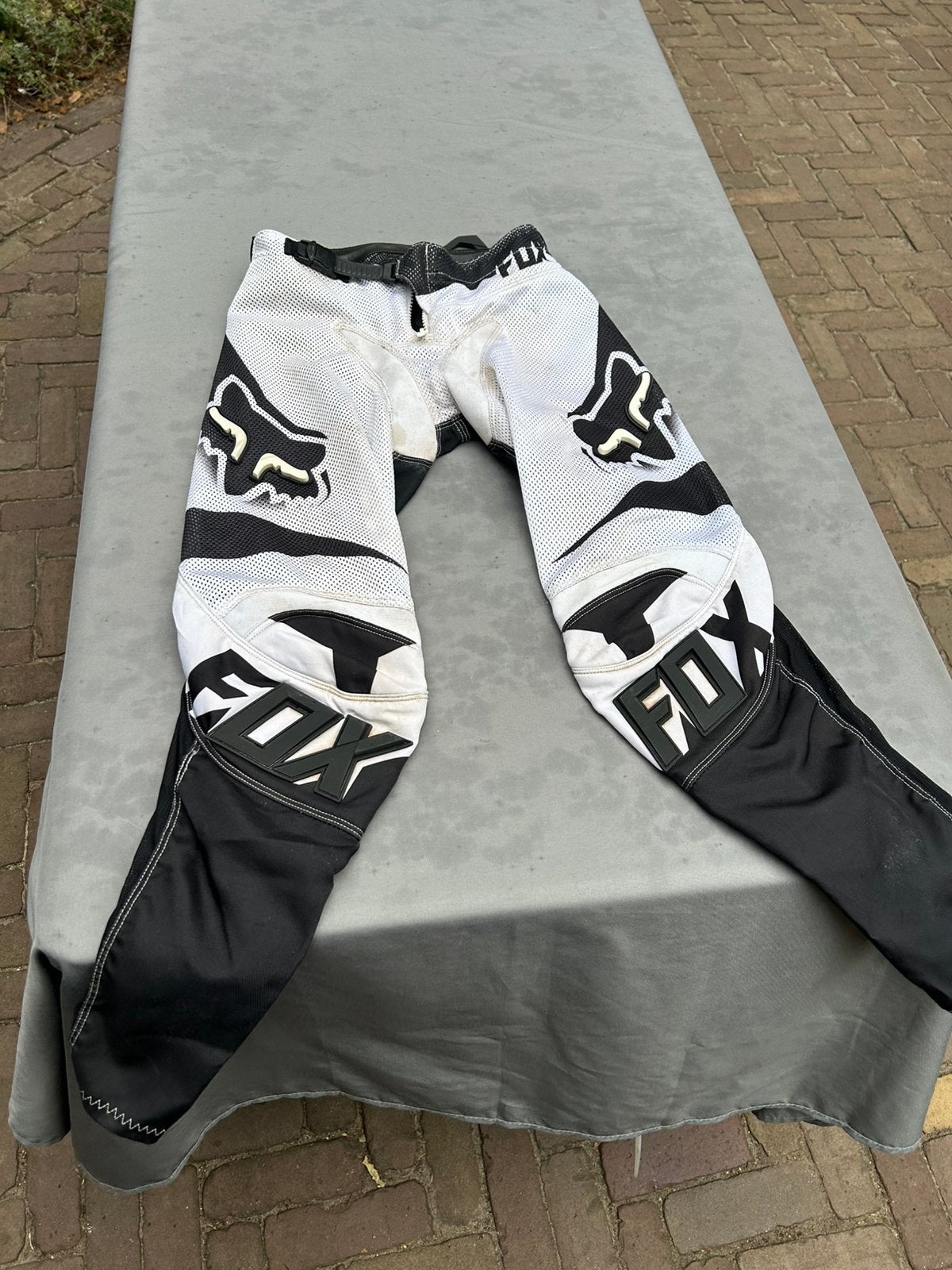 Crossbroek FOX 180, extra vented, maat 28 , jeugd, Ophalen of Verzenden, Tweedehands