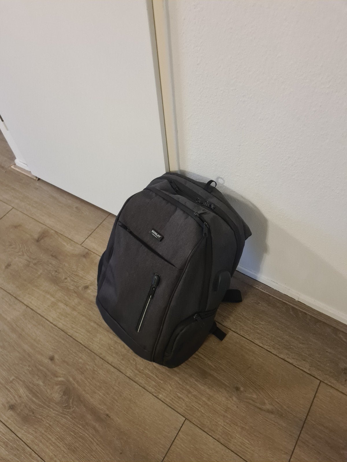 Beagles Originals Rugzak 15.6''  Business Donker Gr, Gebruikt, 25 tot 40 cm, Ophalen of Verzenden, Waterdicht