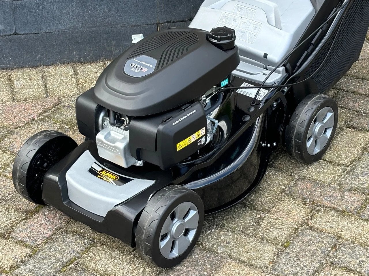 Honda ACTIE grasmaaier met aandrijving autochoke en opvangba, Gebruikt, Honda