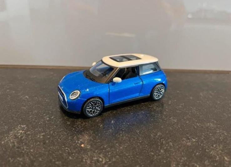 Mini Cooper modelauto blauw NIEUW, Kinderen en Baby's, Speelgoed | Speelgoedvoertuigen, Ophalen of Verzenden, Nieuw