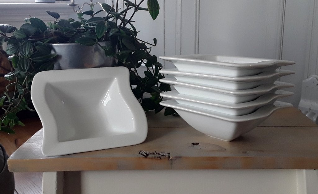 Witte porseleinen schaaltjes - Domestic by Mäser Perfetto, Ophalen of Verzenden, Modern, Porselein, Schaal of Schalen