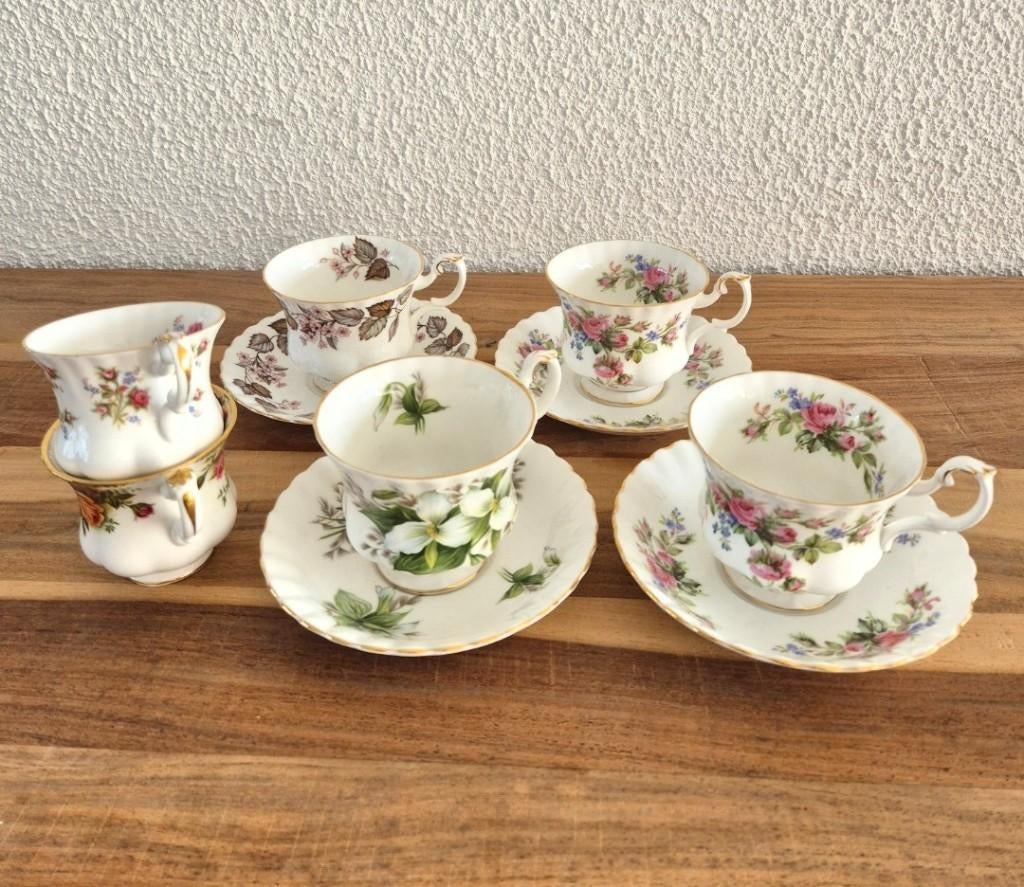 Servies Royal albert, Antiek en Kunst, Antiek | Servies compleet, Ophalen