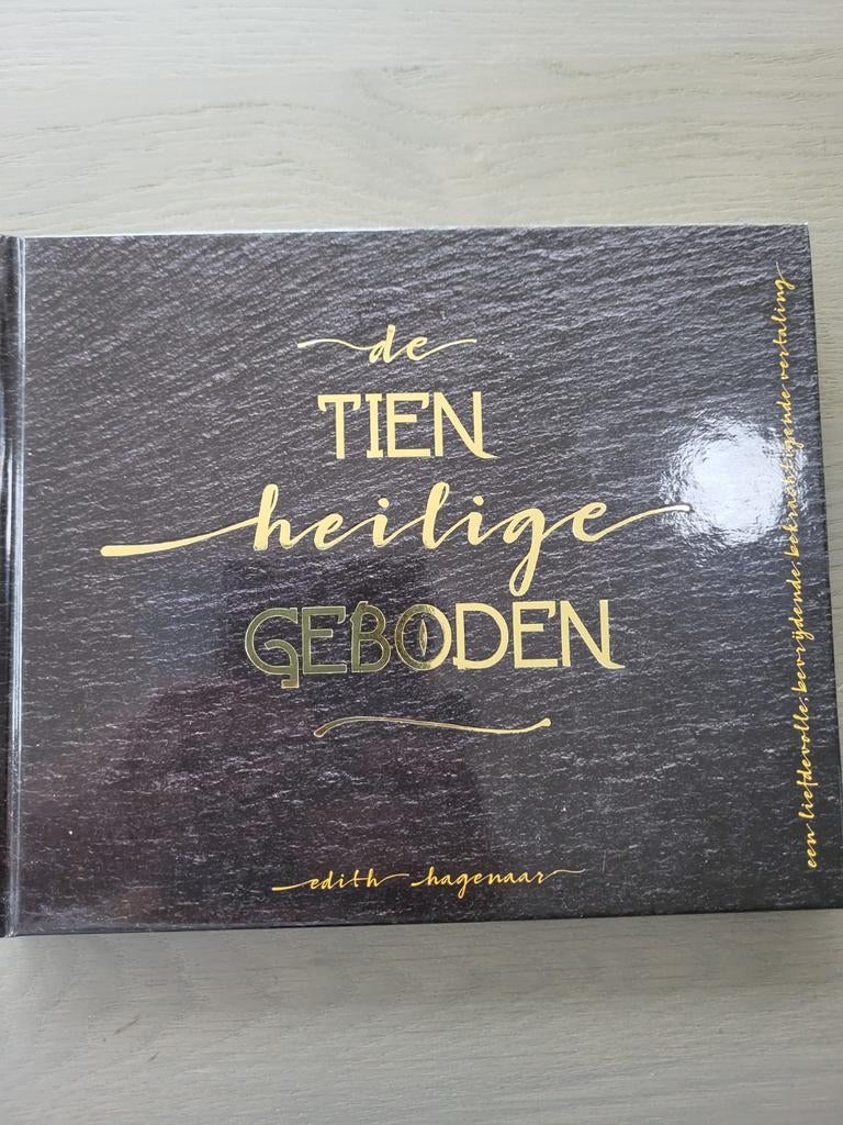 De Tien Heilige Geboden - Edith Hagenaar, Ophalen of Verzenden, Zo goed als nieuw, Edith Hagenaar, Christendom | Protestants