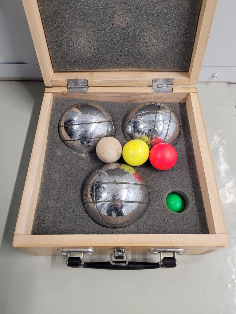 Petanque set in houten kist - 3 ballen en butjes, Ophalen of Verzenden, Gebruikt