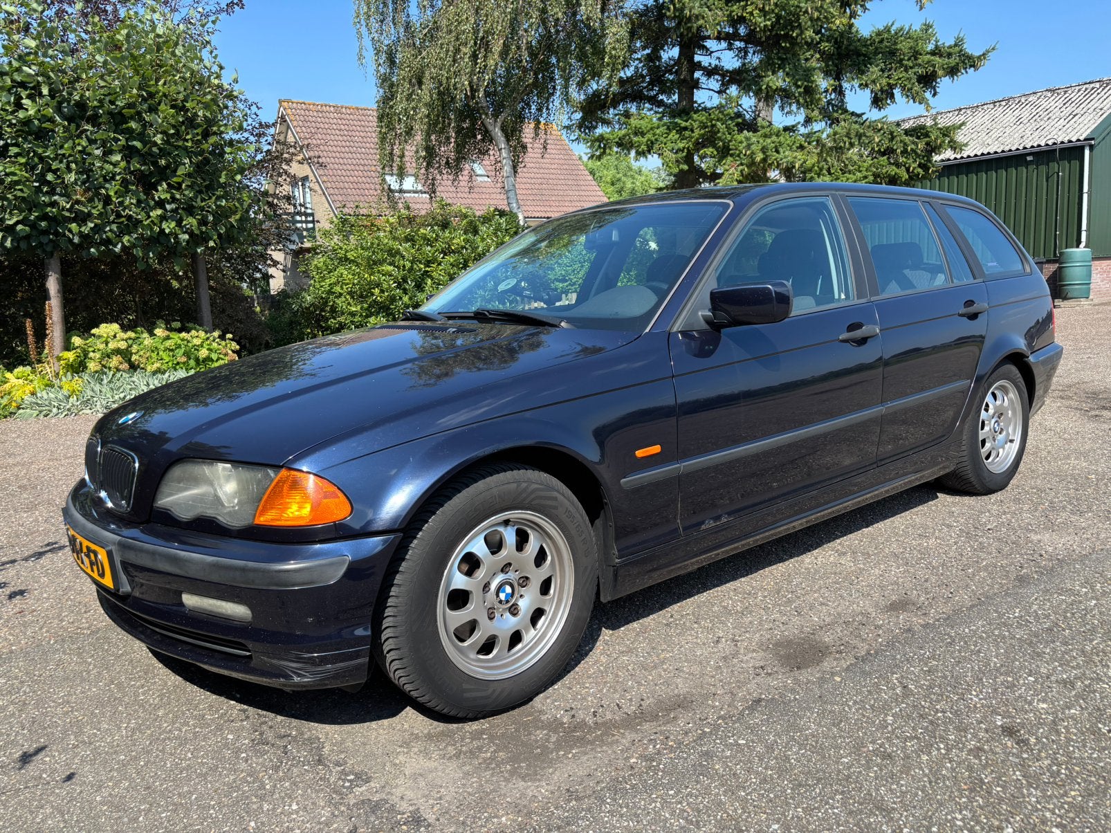 BMW 320i - Nwe APK - AUT Trekhaak 6-cilinder E46 Touring, Automaat, Achterwielaandrijving, Particulier, 1600 kg