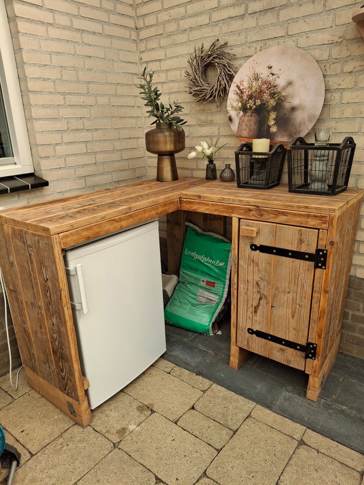 Buitenkeuken van steigerhout met koelkastruimte, Natuurlijk, Ophalen, Zo goed als nieuw, Hout