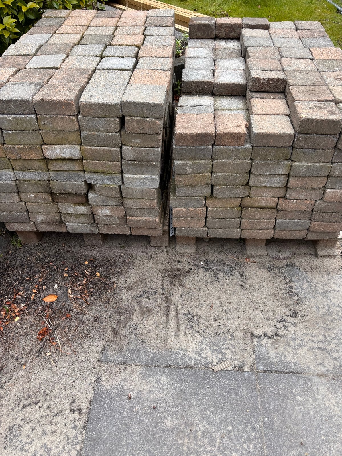 70 m2 klinkers/ trommelstenen voor oprit of terras, Tuin en Terras, Tegels en Klinkers, Ophalen, Gebruikt, Klinkers, 10 m² of meer