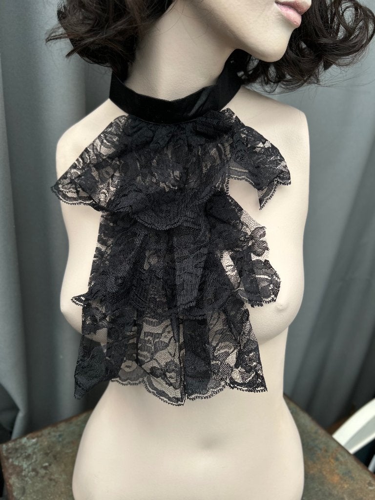 “Victoriaanse look” zwarte Jabot, Ophalen of Verzenden