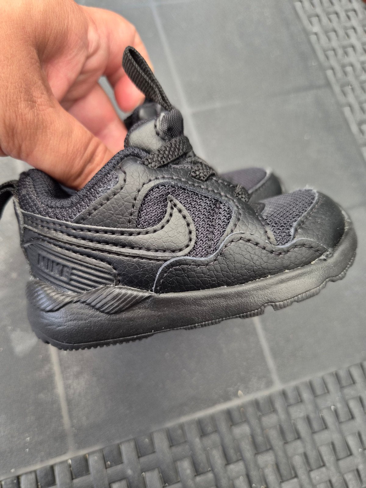 Nike baby schoentjes maat 18,5, Schoentjes, Jongetje of Meisje, Nieuw, Ophalen of Verzenden
