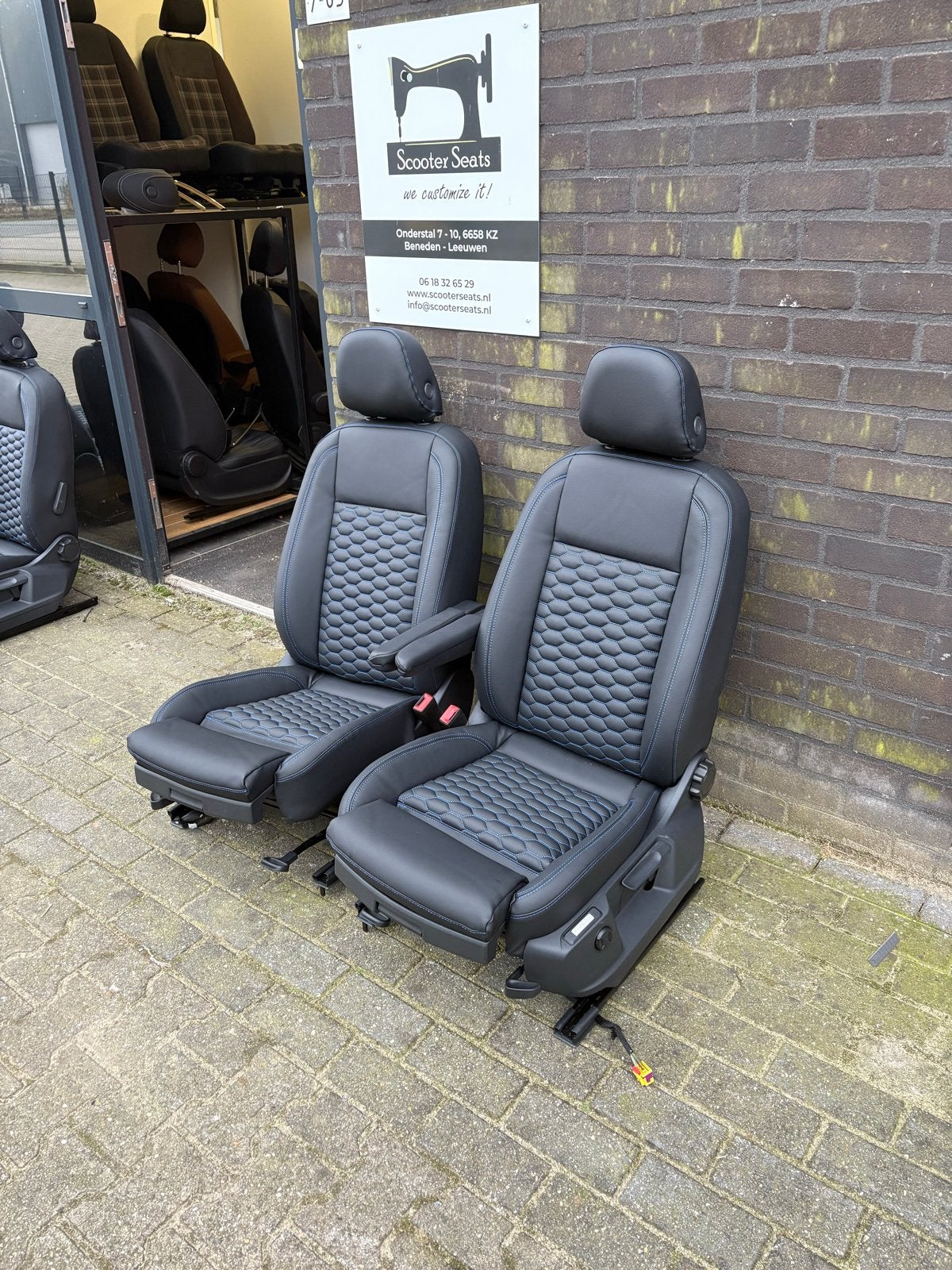 Volkswagen Caddy Voorstoelen - Nieuw Bekleed, Auto-onderdelen, Interieur en Bekleding, Ophalen, B, Volkswagen, H