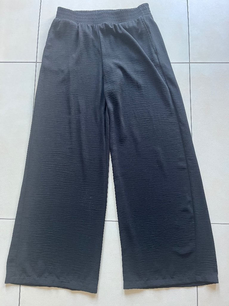 Nieuwe zwarte pantalon, Maat 38/40 (M), Zwart, Nieuw, Ophalen of Verzenden