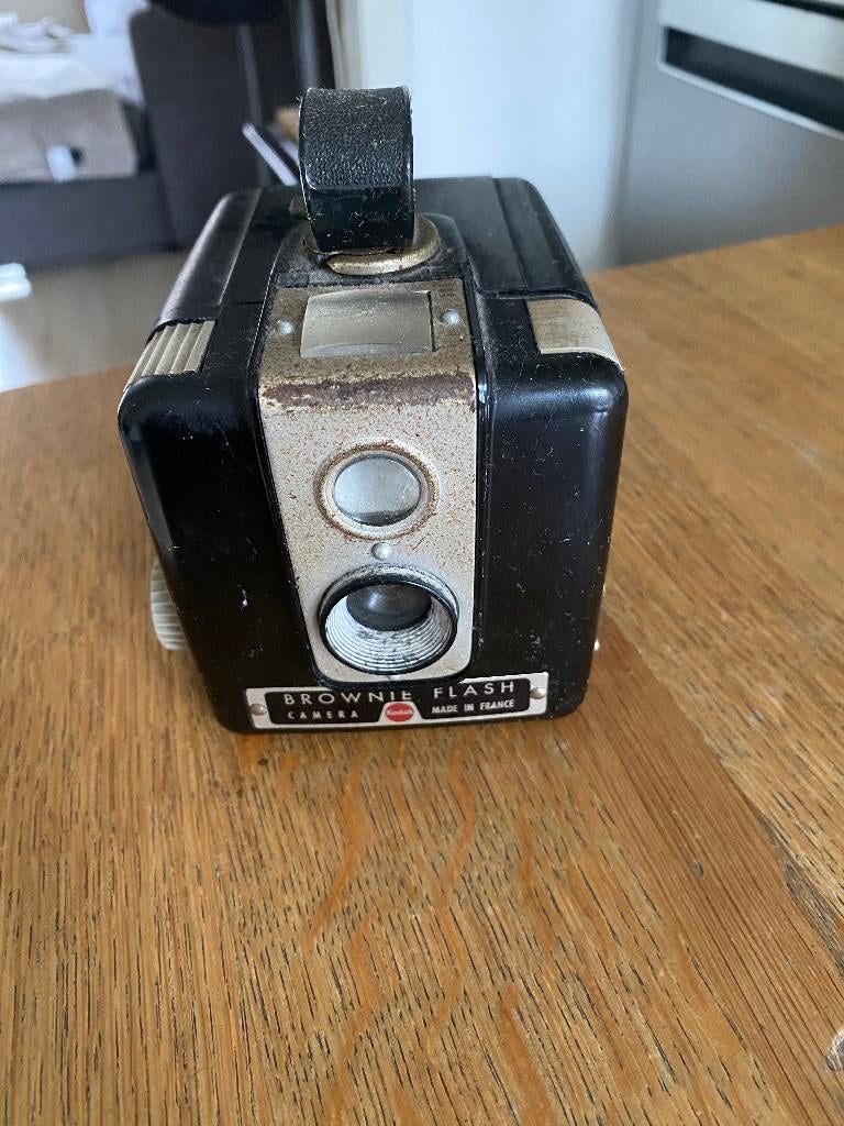 Kodak fotocamera / fototoestel zwart bakeliet Brownie Flash, Ophalen of Verzenden, Gebruikt, Compact, Kodak