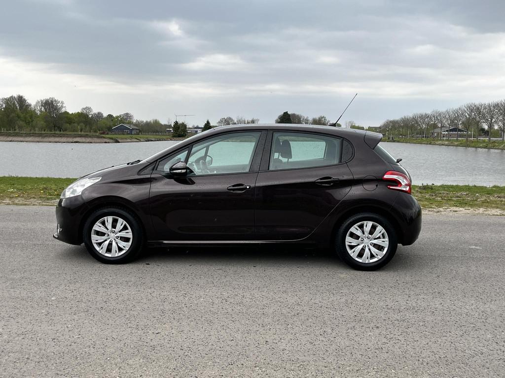 Peugeot 208 1.2 VTi Blue Lease, Voorwielaandrijving, Euro 5, Stof, Gebruikt
