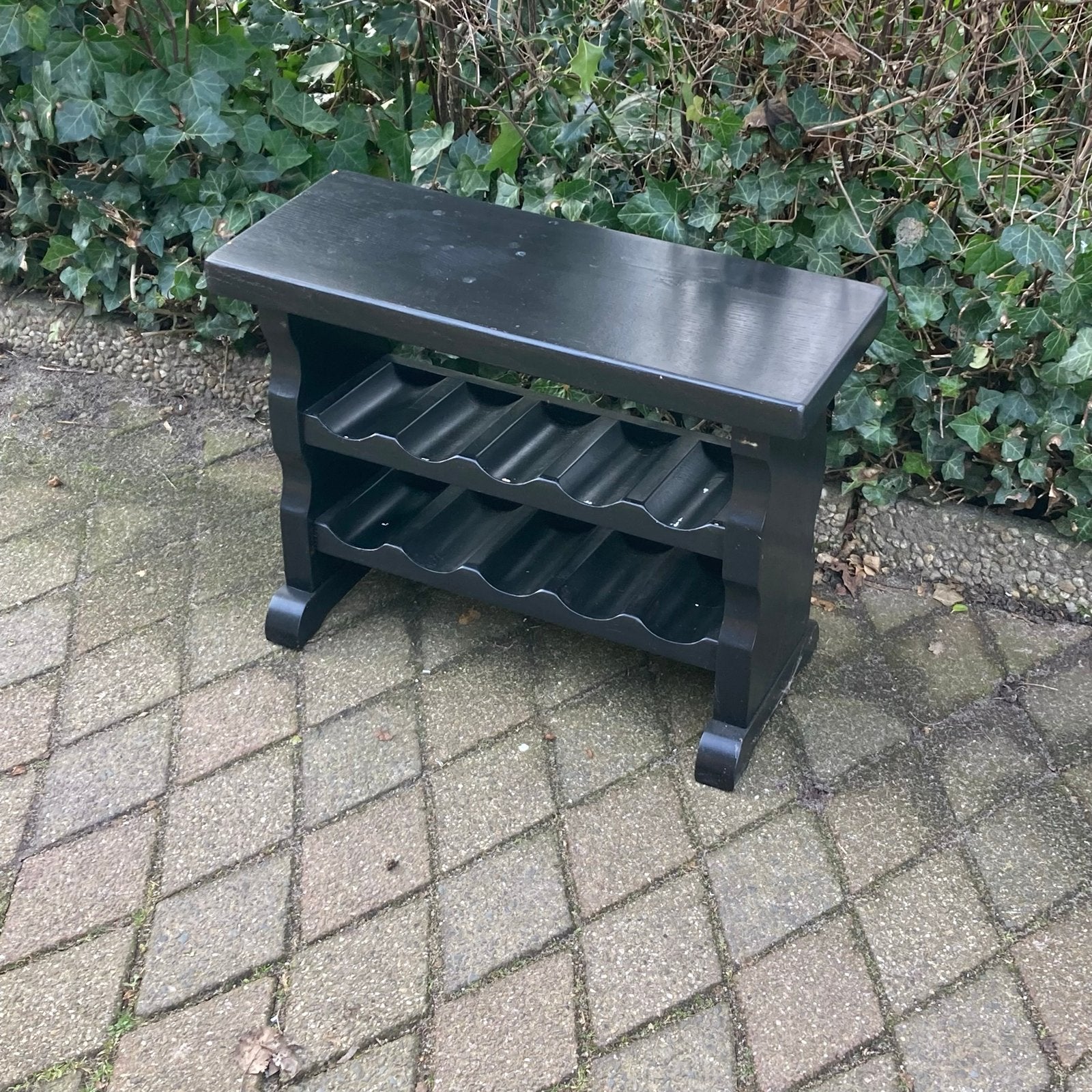 Klein eikenhouten wijnkastje, zwart geschilderd, Ophalen