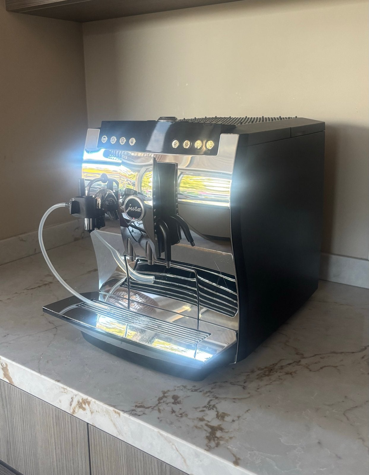 Gereviseerde Jura Impressa Z5 Gen 2 Incl. 3 Maanden Garantie, Witgoed en Apparatuur, Ophalen, Afneembaar waterreservoir, Gebruikt
