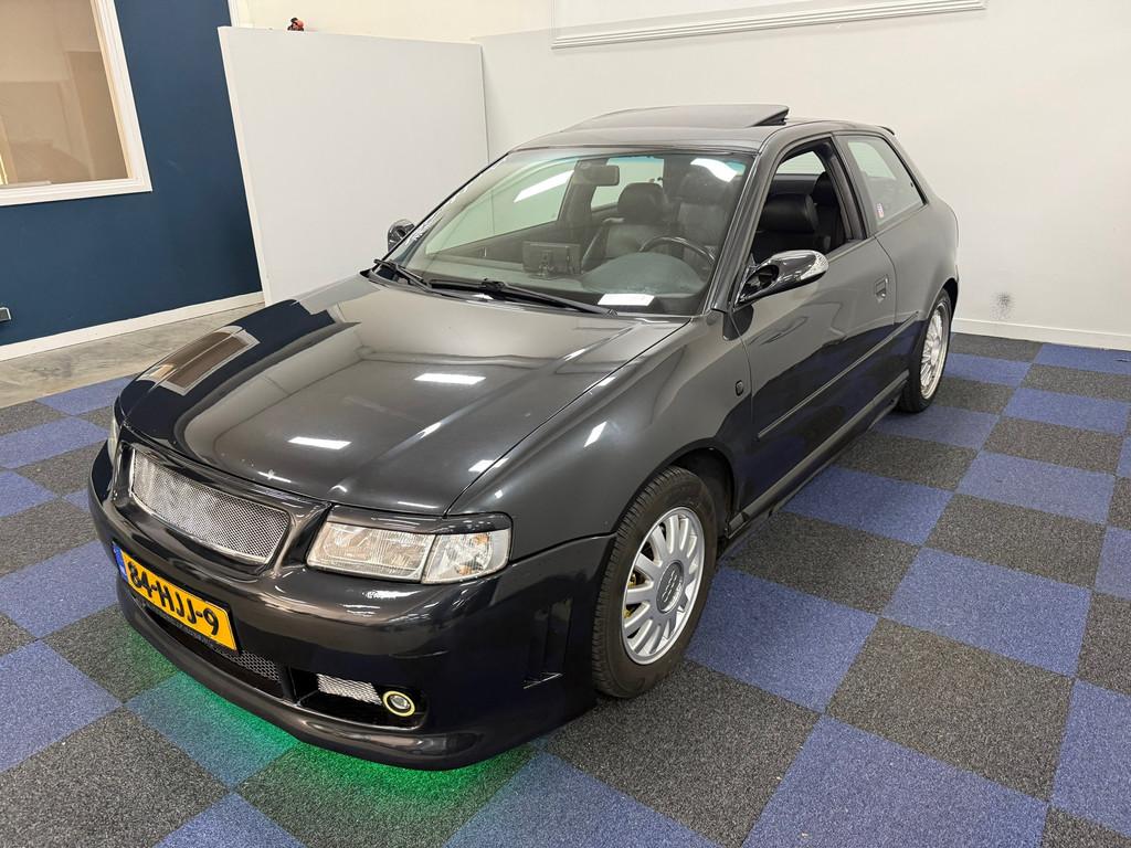 Audi A3 1.8 5V Turbo Attraction / AUTOMAAT / LIEFHEBBERS AUT, Metallic lak, Gebruikt, 4 cilinders, 150 pk