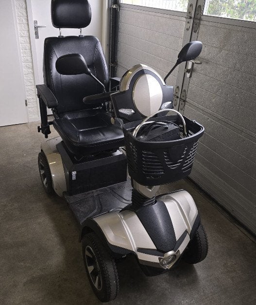 Z.G.A.NW. Vermeiren Carpo 4D, Scootmobiel, Ophalen, 10 km/u of minder, Zo goed als nieuw, 46 km of meer