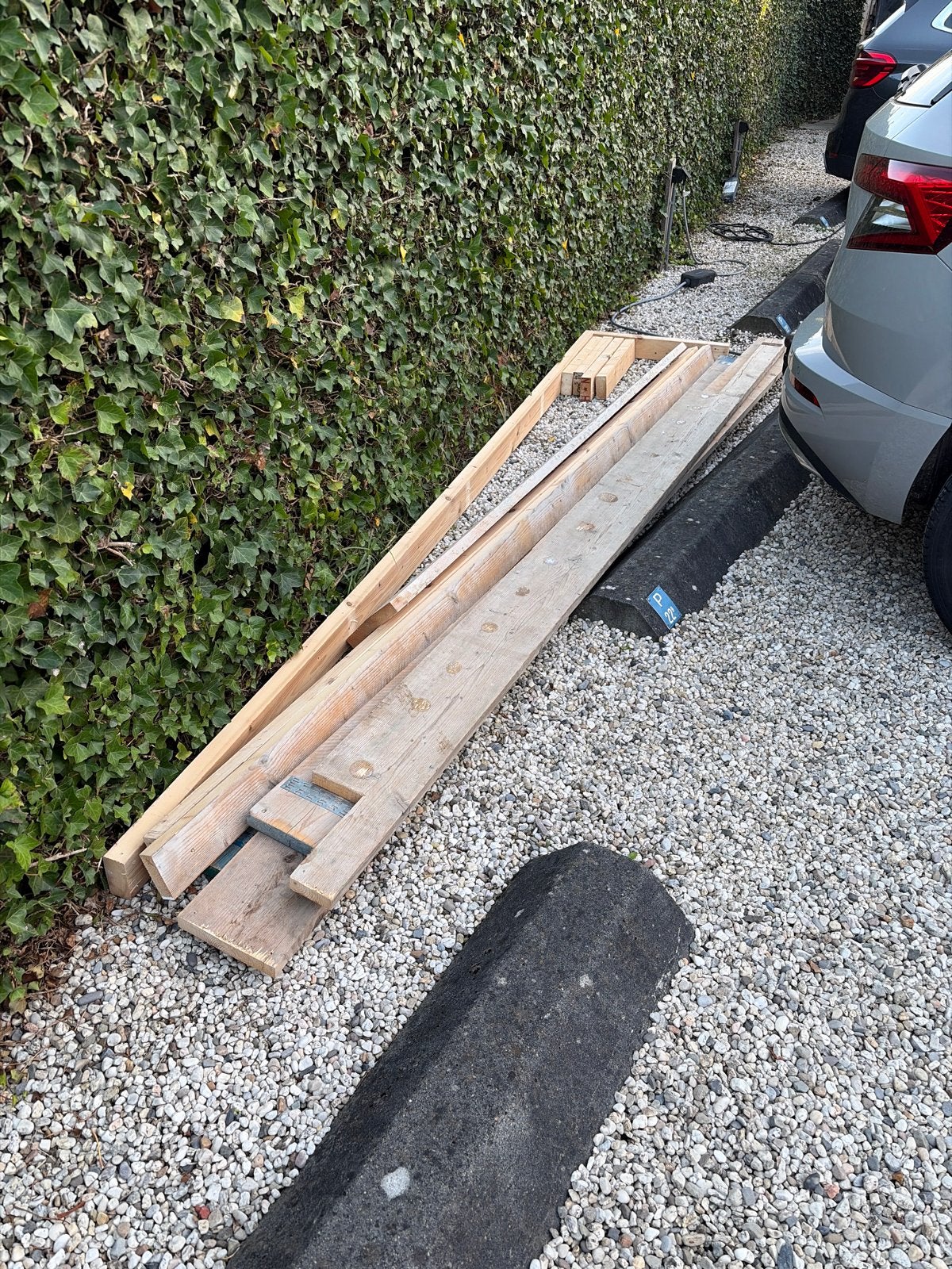 Gratis af te halen: Hardhout en Steigerhout, Doe-het-zelf en Verbouw, Hout en Planken, Gebruikt, Ophalen of Verzenden, Plank, Steigerhout