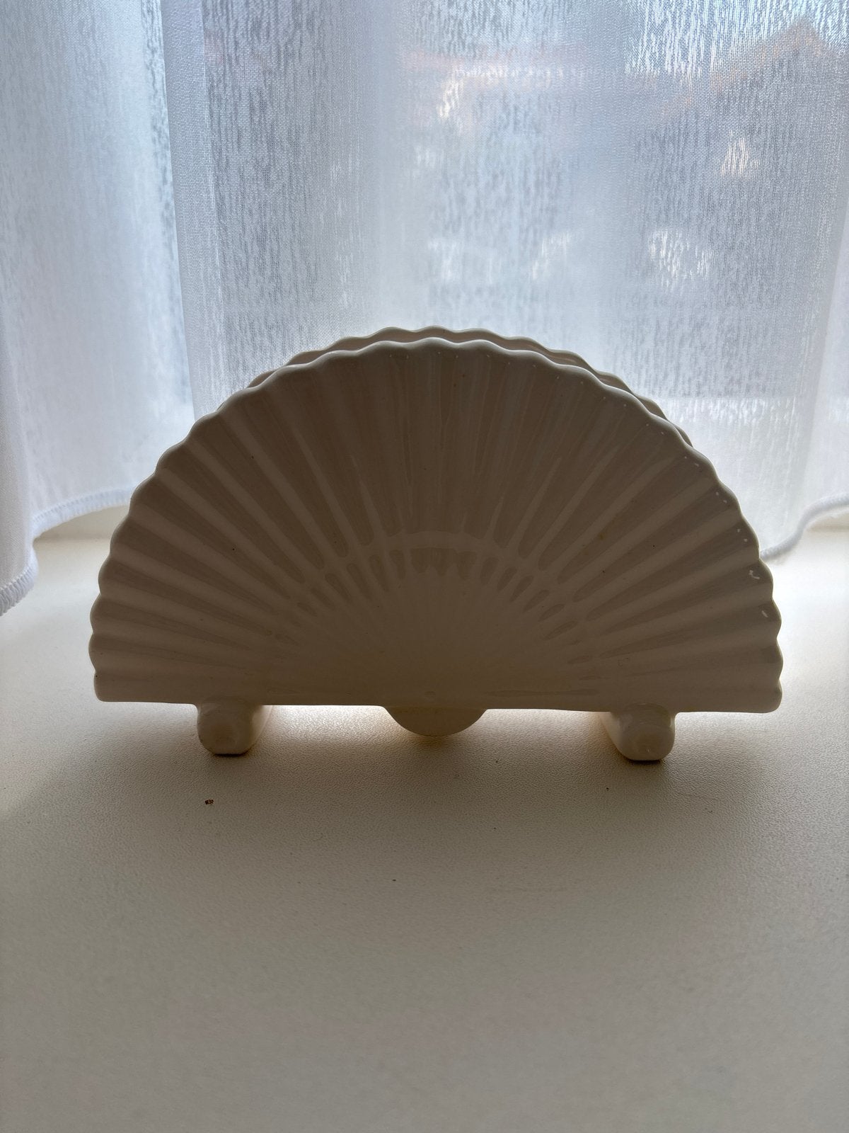 Vintage schelp servethouder - Wit keramiek, Vintage, Gebruikt, Ophalen of Verzenden, Wit