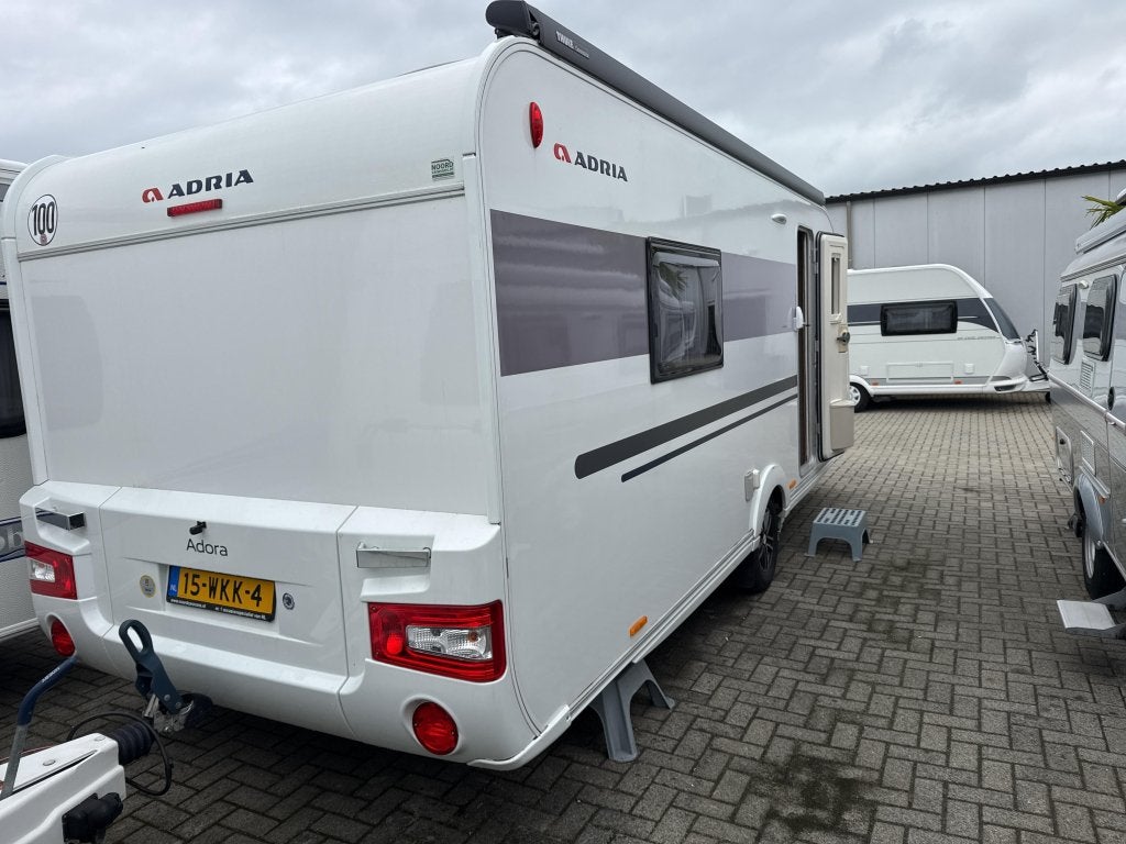 Adria Adora 572 UT, Caravans en Kamperen, Rondzit, Bedrijf, Adria, Overige typen