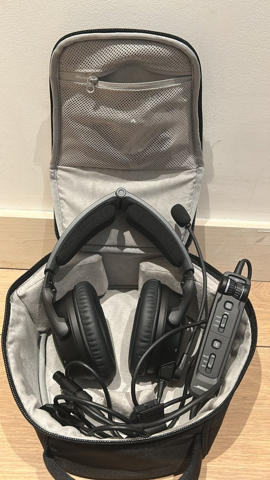 Bose A30 Aviation Headset met Bluetooth + draagtas Lemo plug, Audio, Tv en Foto, Overige typen, Ophalen of Verzenden, Zo goed als nieuw