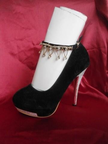 Velourse pump met plateauzool en enkelbandje mt. 38, Ophalen, Pumps, Zwart, Nieuw