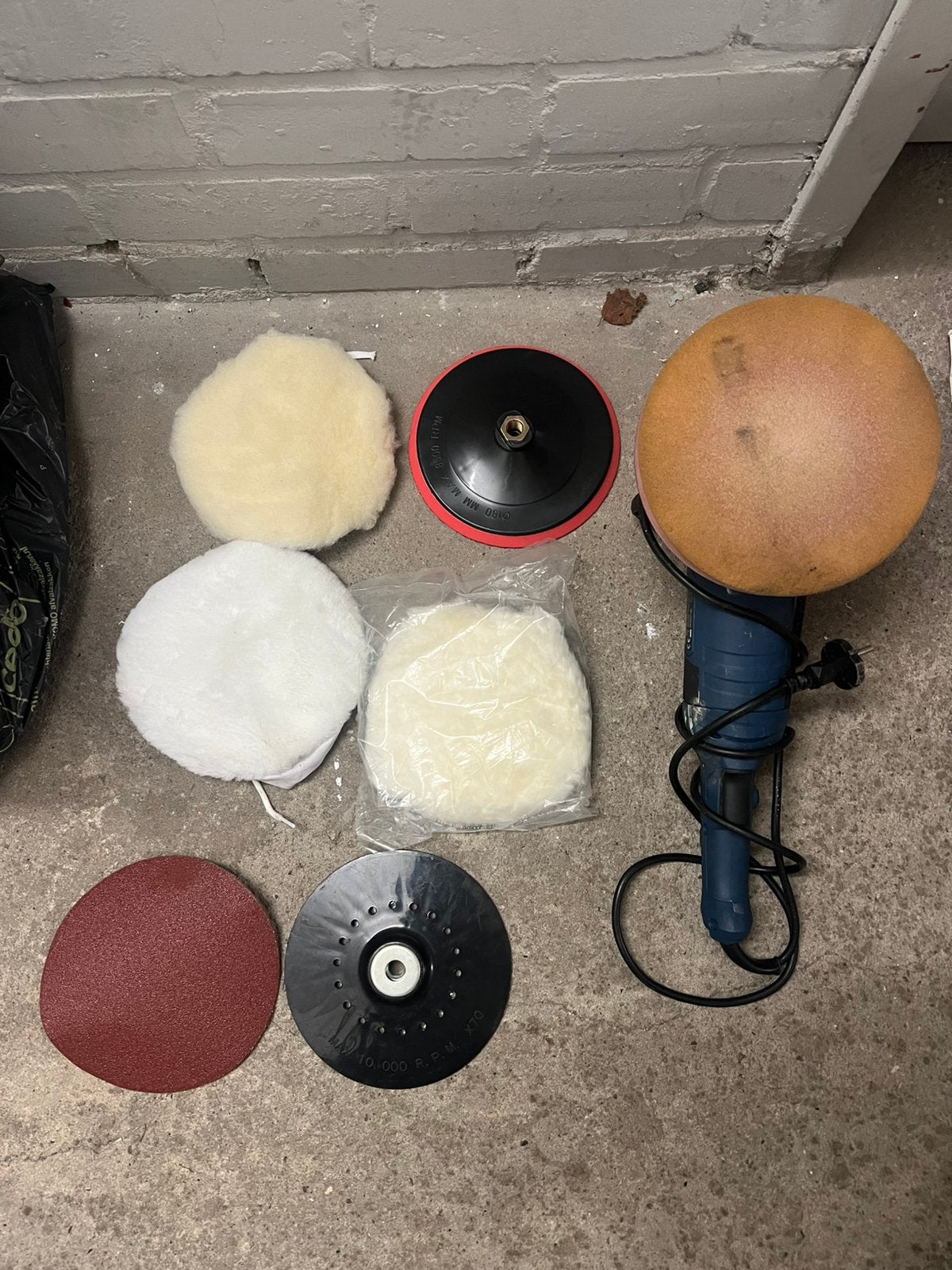 180 mm Polijstmachine 1200 Watt + polijst pasta, Ophalen