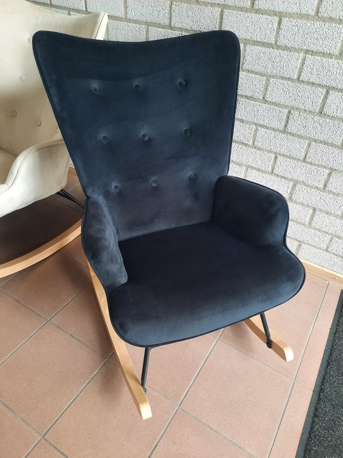 Schommelstoel Velvet Zwart, Ophalen, Zo goed als nieuw, Zwart, Eén