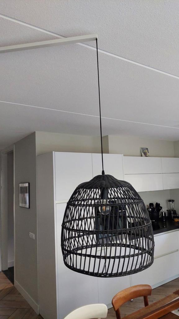 Hanglamp zwart Lavani van Karwei ZONDER LIGHTSWING, Ophalen, Zo goed als nieuw, Overige materialen, Minder dan 50 cm