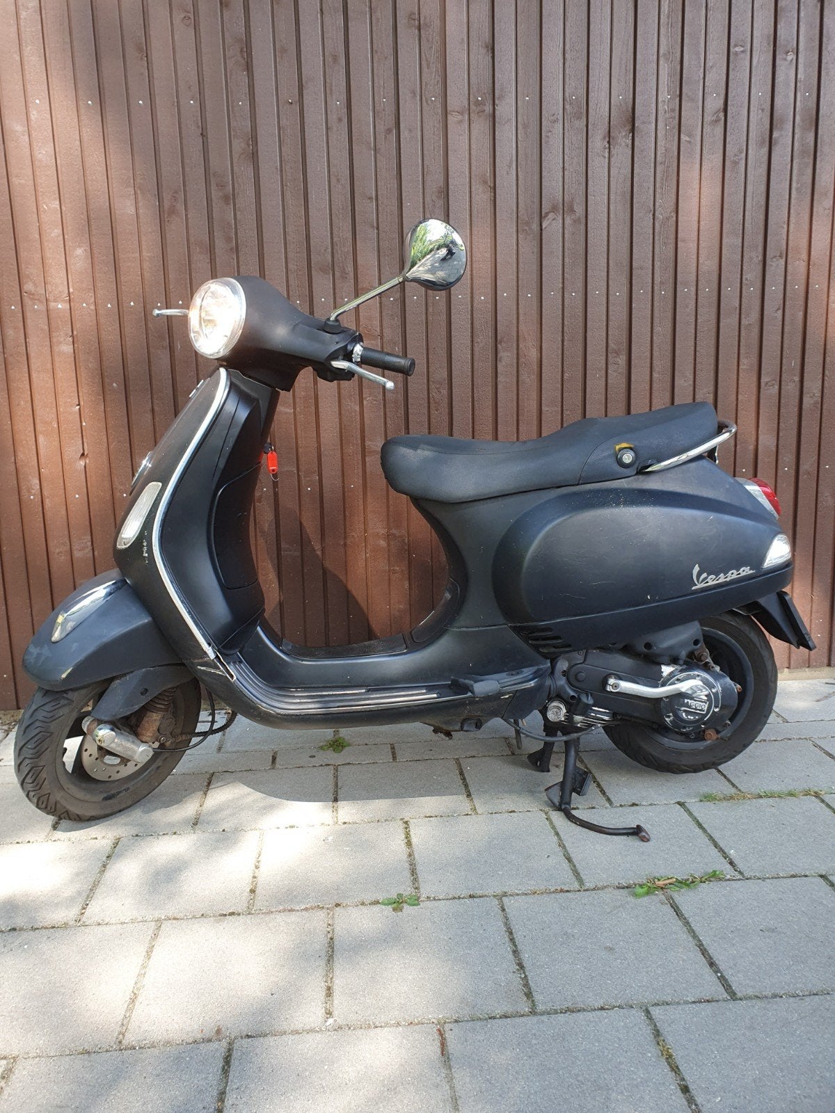 Vespa LX 4t 4v geel kenteken milleuzone, Fietsen en Brommers, Scooters | Vespa, Ophalen, Gebruikt, Maximaal 45 km/u, 49 cc