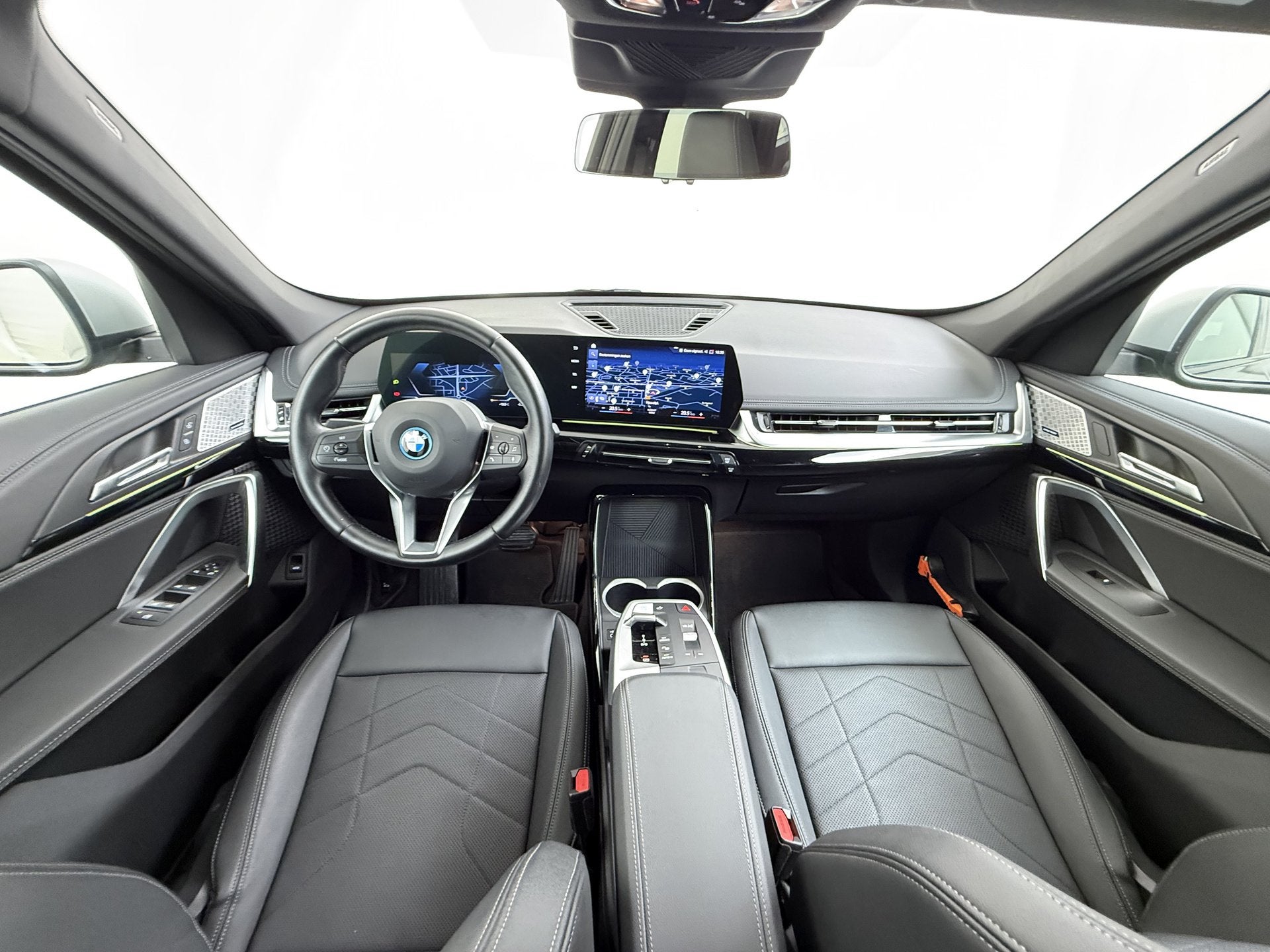 BMW iX1 xDrive30 313PK 4WD M-Pack Leer Harman/Kardon®-Audio, Automaat, Gebruikt, Zwart, 24 min