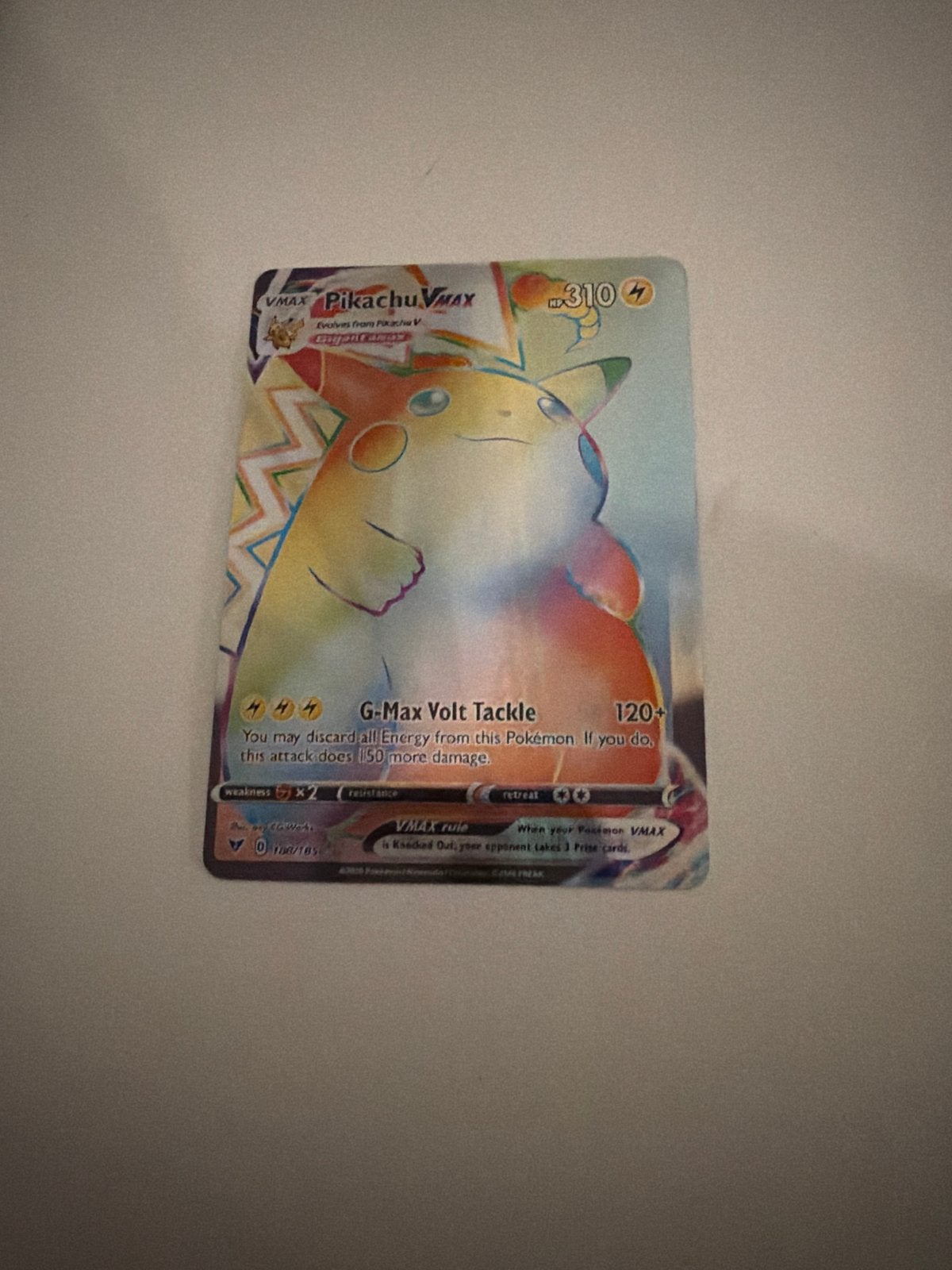 Pikachu VMAX Rainbow Rare Pokémon Kaart, Ophalen of Verzenden, Zo goed als nieuw, Losse kaart, Foil