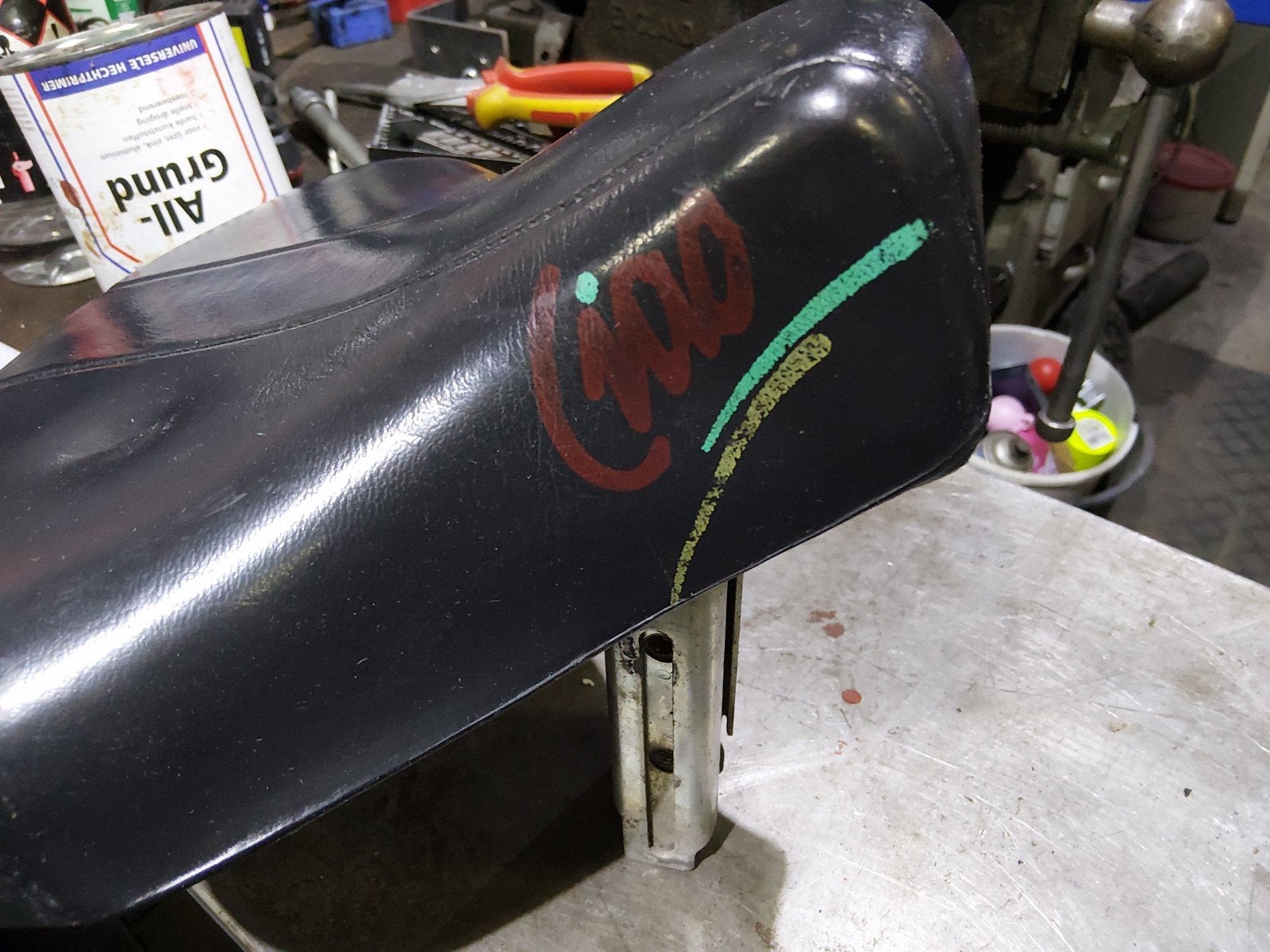 Vespa Ciao Zadel met Logo, Ophalen, Gebruikt
