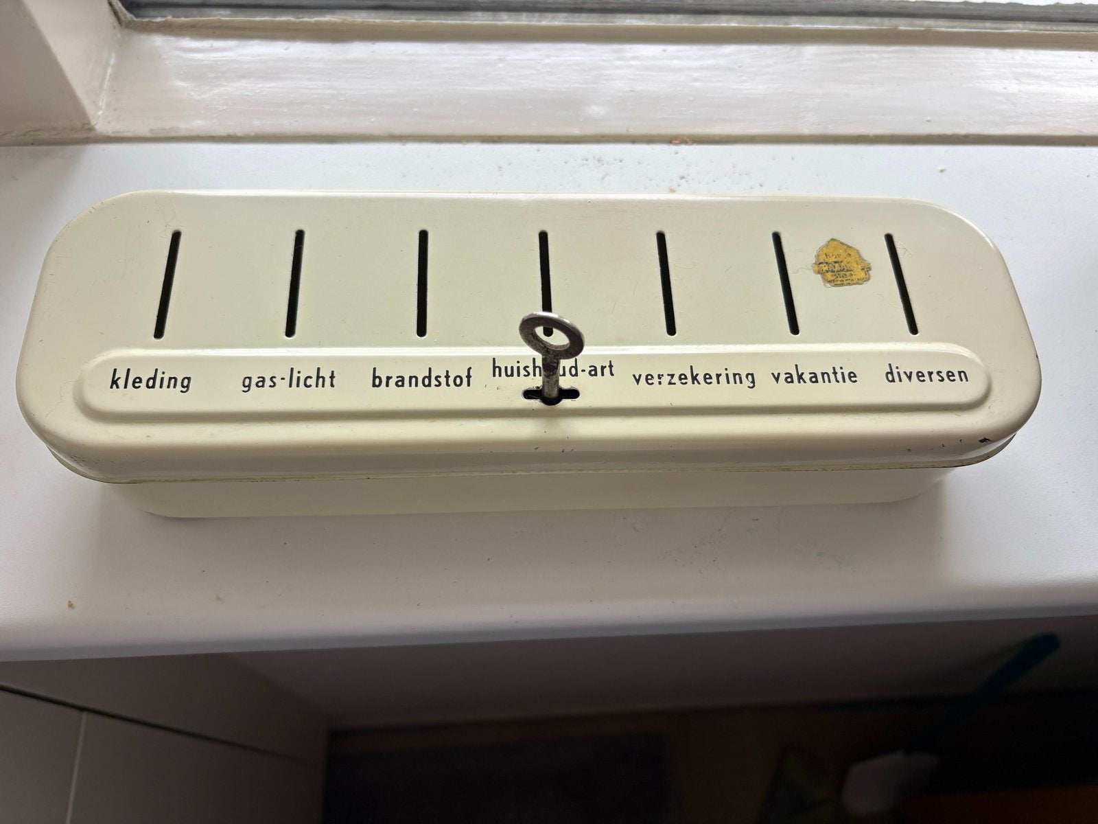 Vintage Geldkistje / Spaarpot met Sleutel - Budgetplanner, Ophalen of Verzenden