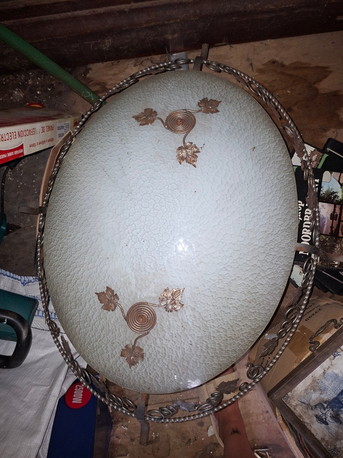 Antieke schaal plafonnière smeedijzer wijnblad ijsglas, Antiek en Kunst, Ophalen