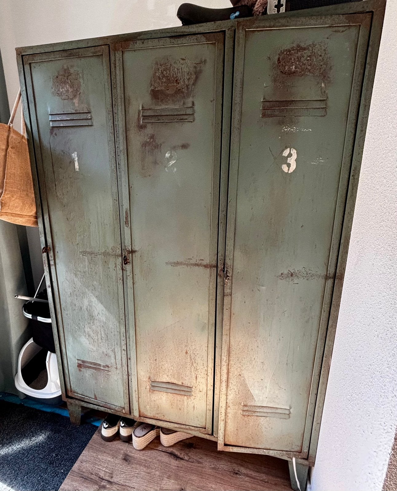 Lockerkast, Ophalen, Gebruikt